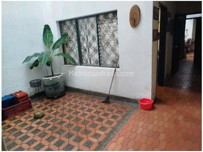 Casa de 5 alcobas en venta en La Castellana, Medellín, 230 m² · foto 19 de 19