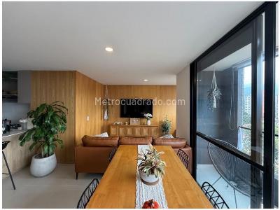 Apartamento de 3 alcobas en venta en Loma Del Escobero, Envigado, 90 m² · foto 5 de 12