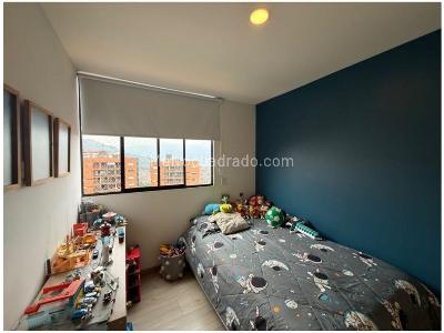 Apartamento de 3 alcobas en venta en Loma Del Escobero, Envigado, 90 m² · foto 9 de 12