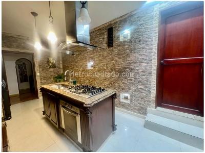 Casa de 5 alcobas en venta en La Concha, Medellín, 350 m² · foto 10 de 20