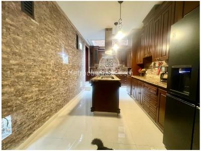 Casa de 5 alcobas en venta en La Concha, Medellín, 350 m² · foto 11 de 20