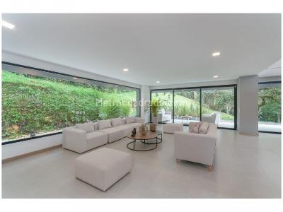 Casa de 5 alcobas en venta en Alto De Las Palmas, Medellín · foto 2 de 15