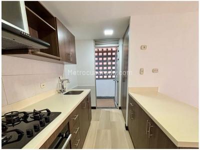 Apartamento de 3 alcobas en venta en San Jose, Sabaneta, 86 m² · foto 9 de 12