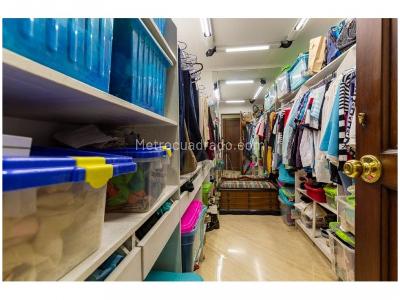 Apartamento de 5 alcobas en venta en Altos Del Poblado, Medellín, 450 m² · foto 18 de 20