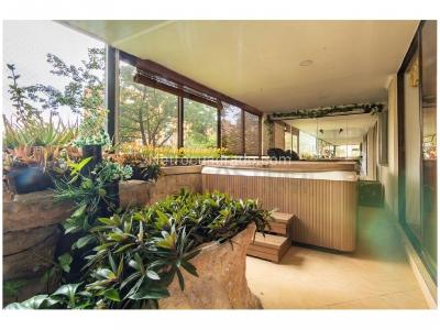 Apartamento de 5 alcobas en venta en Altos Del Poblado, Medellín, 450 m² · foto 2 de 20