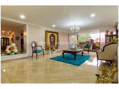 Apartamento de 5 alcobas en venta en Altos Del Poblado, Medellín, 450 m² · foto 5 de 20