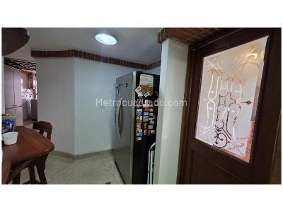 Apartamento de 4 alcobas en venta en Los Balsos, Medellín, 189 m² · foto 11 de 20