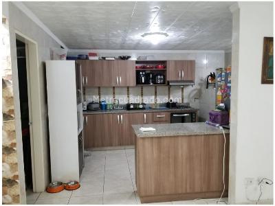 Apartamento de 4 alcobas en venta en Conquistadores, Medellín, 144 m² · foto 9 de 20