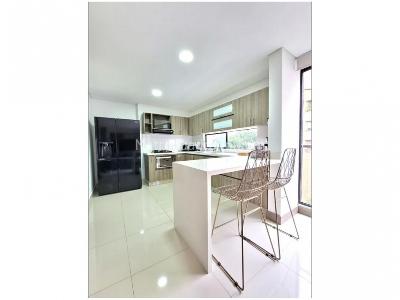 Apartamento de 3 alcobas en venta en Conquistadores, Medellín, 109 m² · foto 7 de 14
