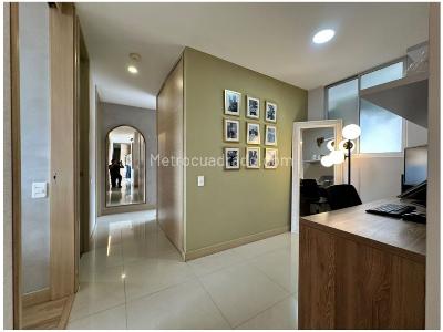 Apartamento de 3 alcobas en venta en Castropol, Medellín, 117 m² · foto 15 de 20