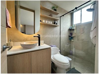 Apartamento de 3 alcobas en venta en Castropol, Medellín, 117 m² · foto 19 de 20