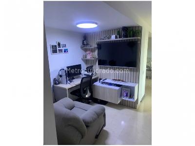 Apartamento de 3 alcobas en venta en La Castellana, Medellín, 118 m² · foto 3 de 17