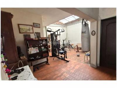 Casa de 5 alcobas en venta en La Castellana, Medellín, 230 m² · foto 10 de 13