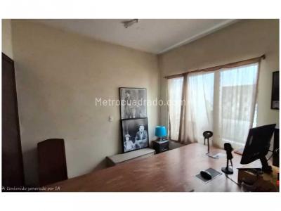 Casa de 5 alcobas en venta en La Castellana, Medellín, 230 m² · foto 5 de 13