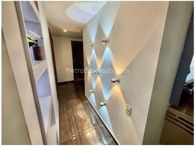 Apartamento de 3 alcobas en venta en Loma De Las Brujas, Envigado, 108 m² · foto 7 de 12