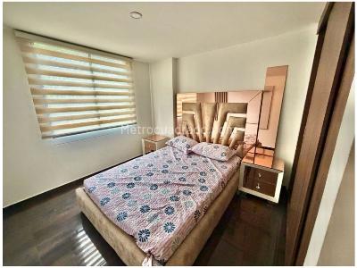 Apartamento de 3 alcobas en venta en Loma De Las Brujas, Envigado, 108 m² · foto 9 de 12
