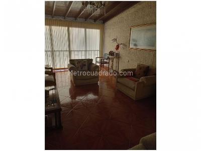 Casa de 4 alcobas en venta en Malibu / La Nubia, Medellín, 160 m² · foto 12 de 18