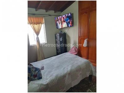 Casa de 4 alcobas en venta en Malibu / La Nubia, Medellín, 160 m² · foto 4 de 18