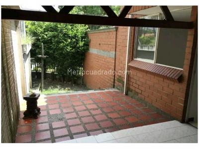 Casa de 5 alcobas en venta en La Palma, Medellín, 140 m² · foto 5 de 8