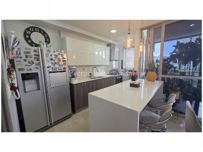 Apartamento de 4 alcobas en venta en Lalinde, Medellín, 144 m² · foto 16 de 20
