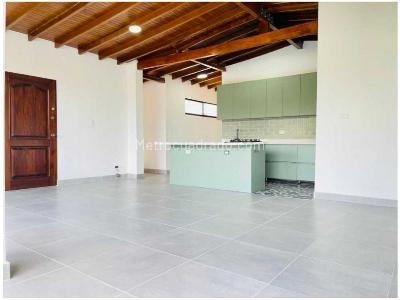 Apartamento de 4 alcobas en venta en Laureles, Medellín, 212 m² · foto 3 de 20