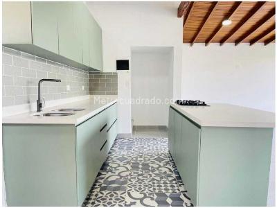 Apartamento de 4 alcobas en venta en Laureles, Medellín, 212 m² · foto 4 de 20