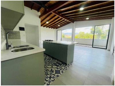 Apartamento de 4 alcobas en venta en Laureles, Medellín, 212 m² · foto 7 de 20