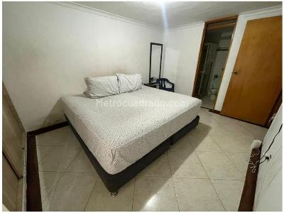 Apartamento de 3 alcobas en venta en Los Colores, Medellín, 107 m² · foto 8 de 9