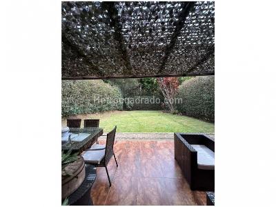 Casa de 3 alcobas en venta en Benedictinos, Envigado, 260 m² · foto 9 de 18