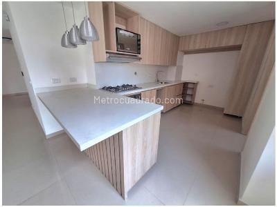Apartamento de 3 alcobas en venta en Alameda, Medellín, 154 m² · foto 3 de 13