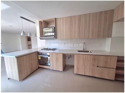 Apartamento de 3 alcobas en venta en Alameda, Medellín, 154 m² · foto 4 de 13