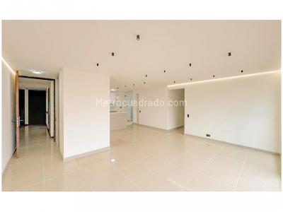 Apartamento de 3 alcobas en venta en Castropol, Medellín, 117 m² · foto 7 de 19