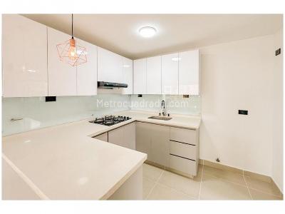 Apartamento de 3 alcobas en venta en Castropol, Medellín, 117 m² · foto 9 de 19
