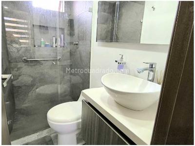 Apartamento de 3 alcobas en venta en Rosales, Medellín, 80 m² · foto 12 de 19