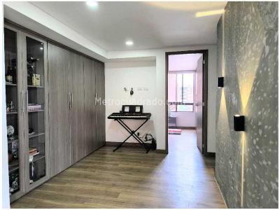 Apartamento de 3 alcobas en venta en Rosales, Medellín, 80 m² · foto 7 de 19