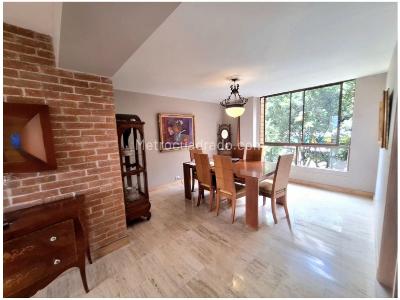 Apartamento de 3 alcobas en venta en Transversal Inferior, Medellín, 210 m² · foto 8 de 19