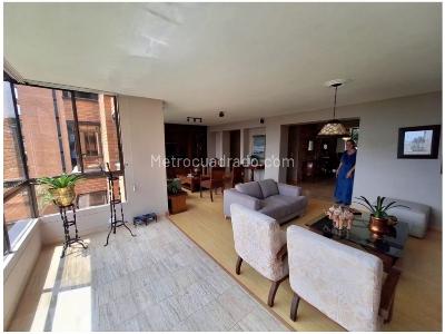 Apartamento de 3 alcobas en venta en Transversal Inferior, Medellín, 210 m² · foto 13 de 19