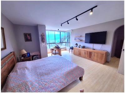 Apartamento de 3 alcobas en venta en Transversal Inferior, Medellín, 210 m² · foto 14 de 19
