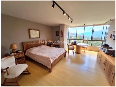 Apartamento de 3 alcobas en venta en Transversal Inferior, Medellín, 210 m² · foto 15 de 19