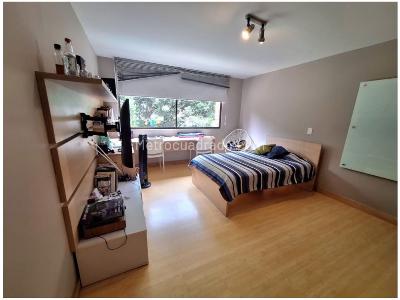 Apartamento de 3 alcobas en venta en Transversal Inferior, Medellín, 210 m² · foto 18 de 19