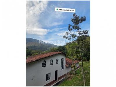 Apartamento de 3 alcobas en venta en Segundo Parque, Medellín, 116 m² · foto 2 de 20