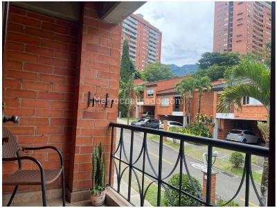 Casa de 5 alcobas en venta en Envigado, Envigado, 264 m² · foto 10 de 11
