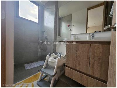 Apartamento de 3 alcobas en venta en Altos Del Poblado, Medellín, 173 m² · foto 10 de 20