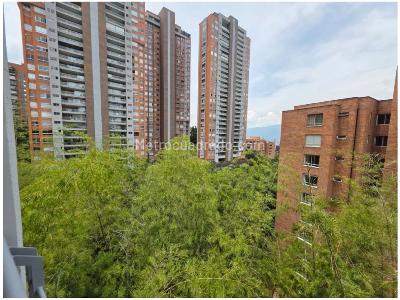 Apartaestudio en venta en El Tesoro, Medellín, 66 m² · foto 4 de 20