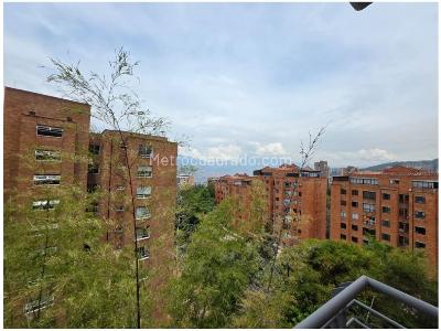 Apartaestudio en venta en El Tesoro, Medellín, 66 m² · foto 5 de 20