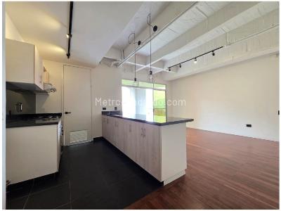 Apartaestudio en venta en El Tesoro, Medellín, 66 m² · foto 7 de 20