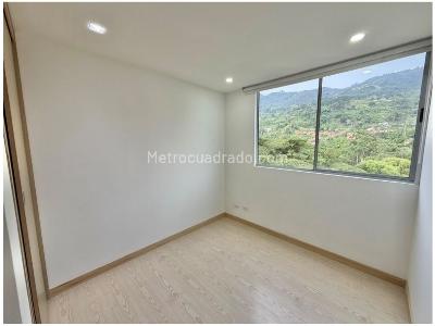 Apartamento de 3 alcobas en venta en Transversal Intermedia, Envigado, 89 m² · foto 11 de 12