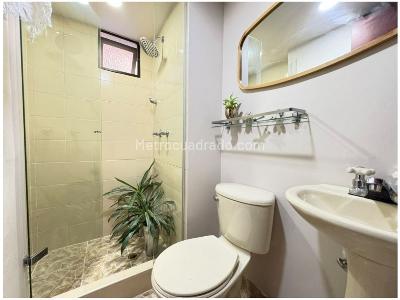 Apartamento de 2 alcobas en venta en La Frontera, Medellín, 83 m² · foto 9 de 14