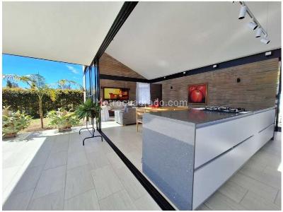 Casa de 3 alcobas en venta en Alto De Las Palmas, Envigado, 280 m² · foto 11 de 12