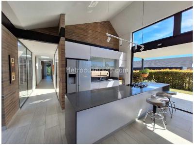 Casa de 3 alcobas en venta en Alto De Las Palmas, Envigado, 280 m² · foto 12 de 12
